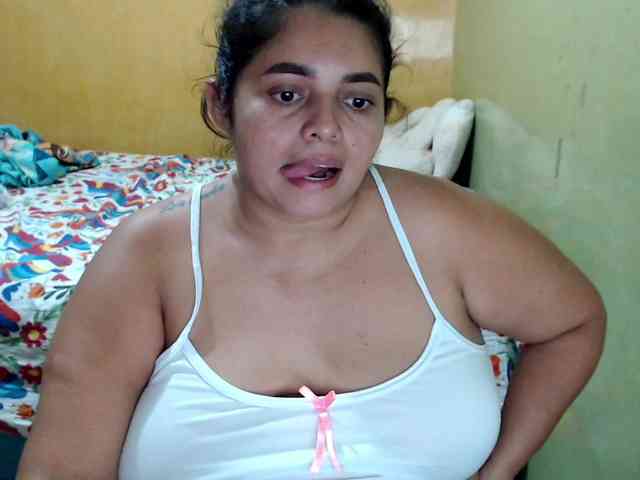 mia-naughty webcam