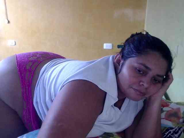 mia-naughty webcam