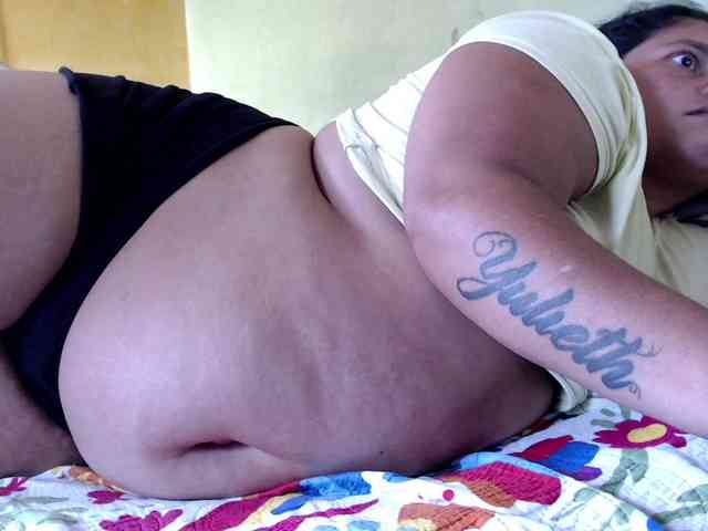 mia-naughty webcam