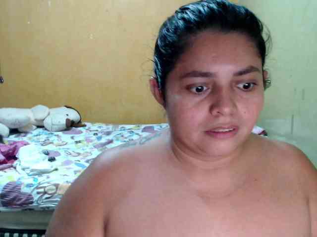 mia-naughty webcam