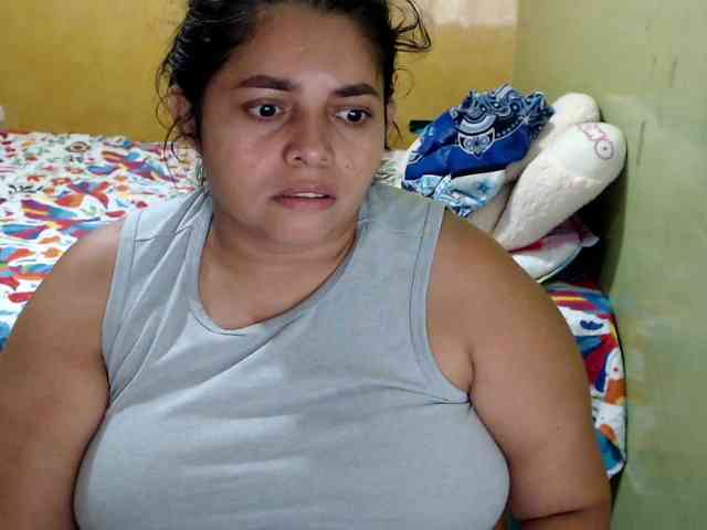 mia-naughty webcam