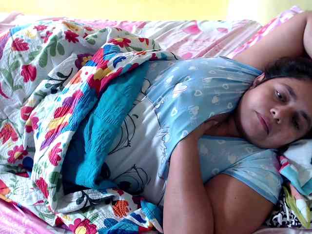 mia-naughty webcam