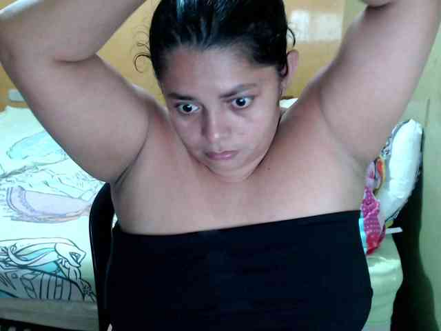 mia-naughty webcam