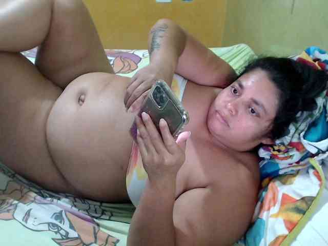 mia-naughty webcam