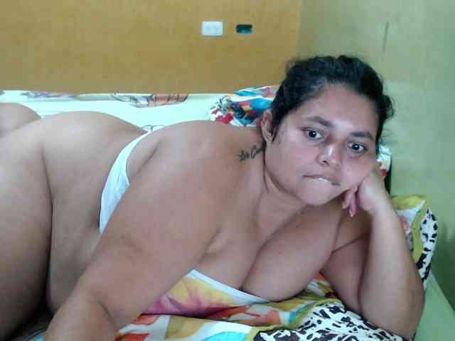 mia-naughty webcam