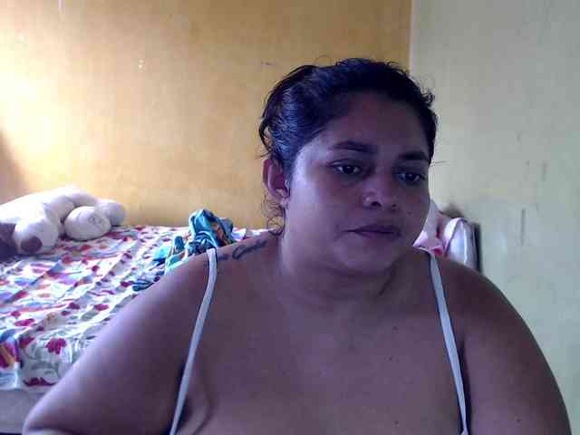 mia-naughty webcam