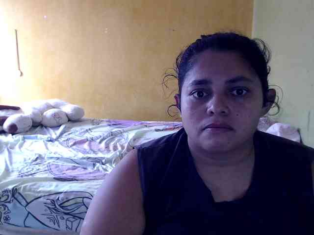 mia-naughty webcam