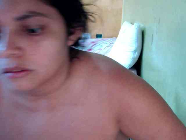 mia-naughty webcam