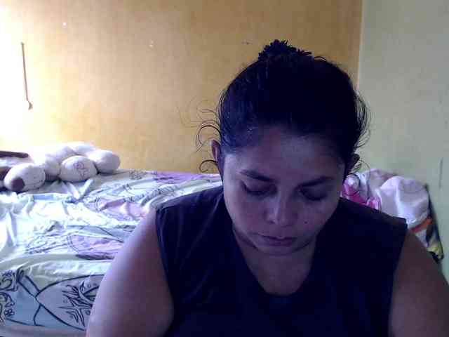 mia-naughty webcam