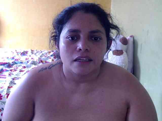 mia-naughty webcam