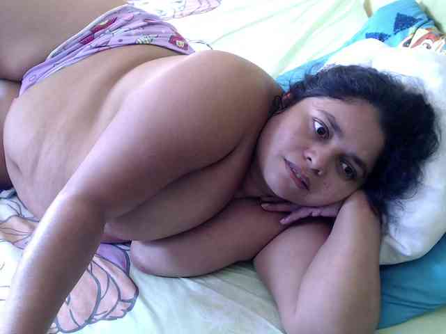 mia-naughty webcam