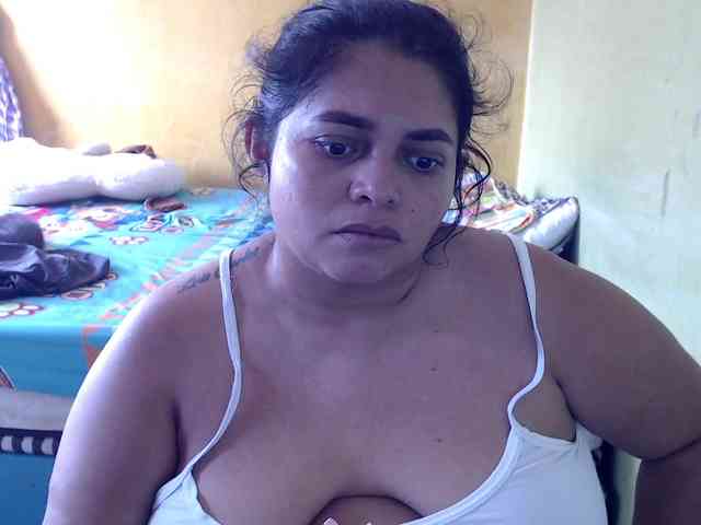 mia-naughty webcam