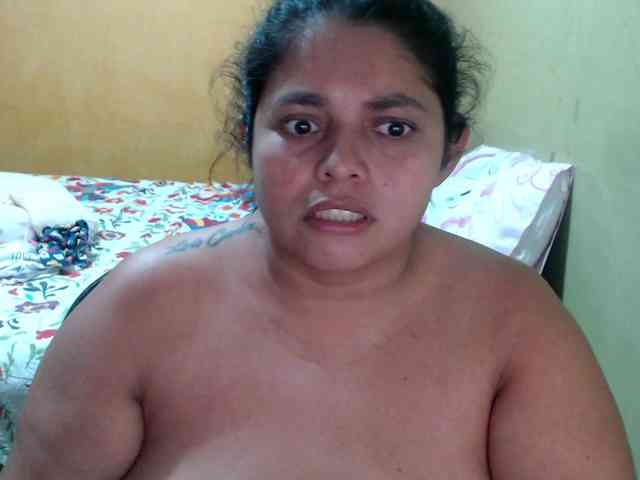 mia-naughty webcam
