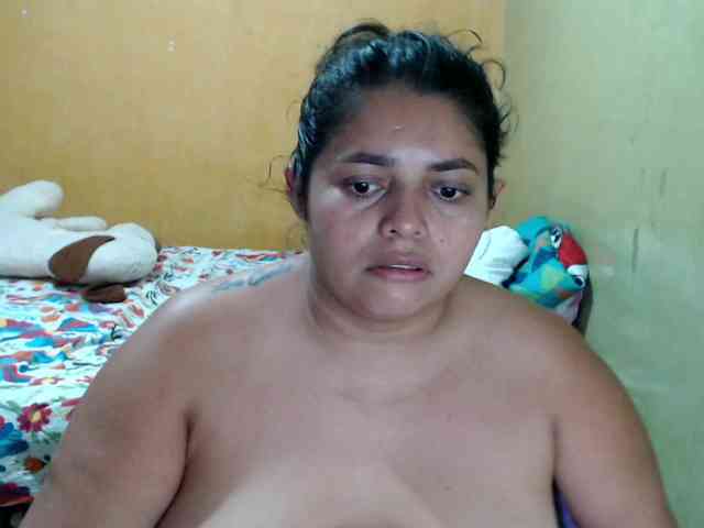 mia-naughty webcam