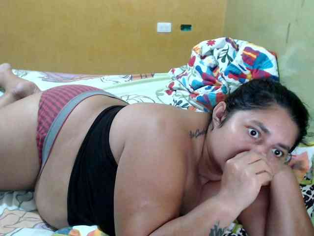 mia-naughty webcam