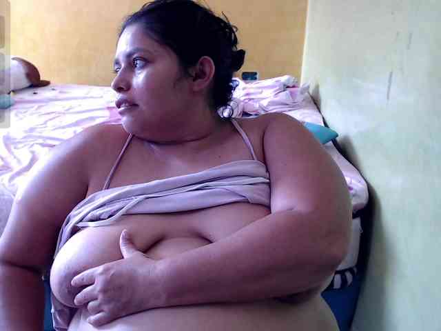 mia-naughty webcam