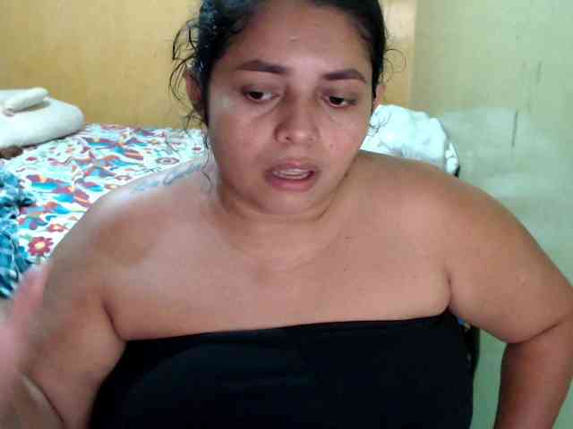 mia-naughty webcam