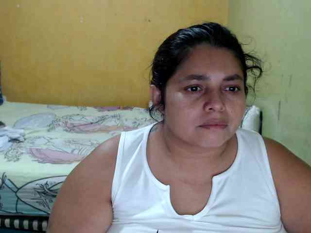 mia-naughty webcam