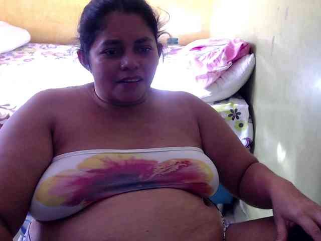 mia-naughty webcam