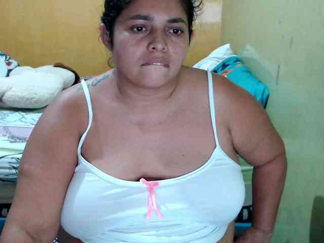 mia-naughty webcam