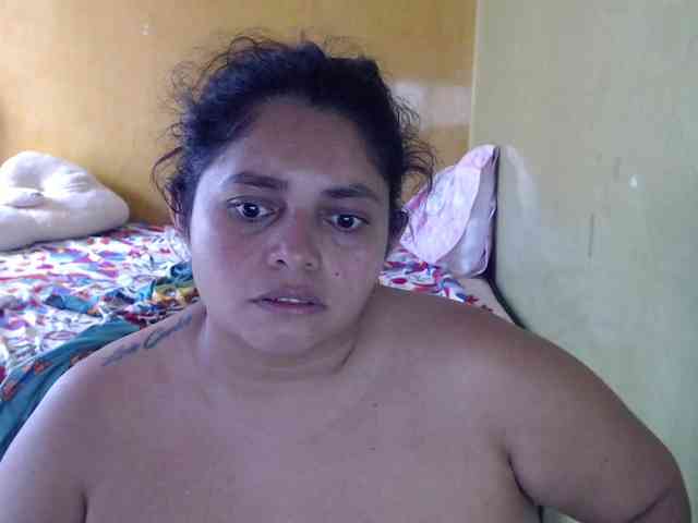 mia-naughty webcam