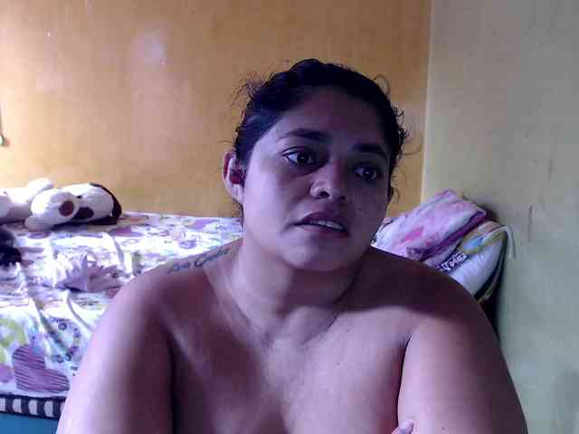 mia-naughty webcam