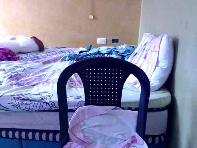 mia-naughty webcam