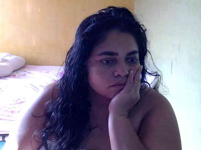 mia-naughty webcam