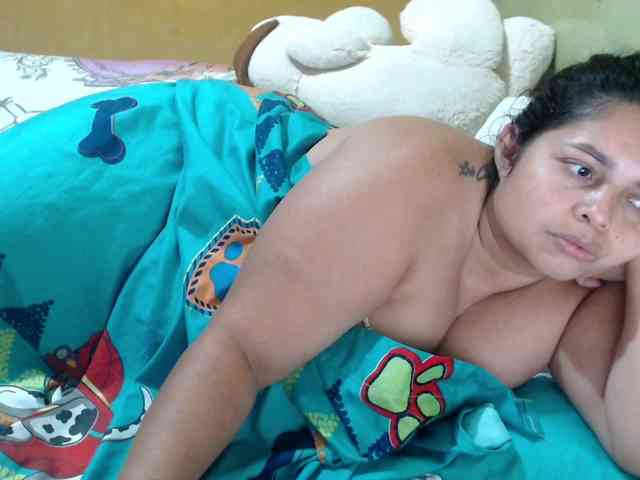 mia-naughty webcam