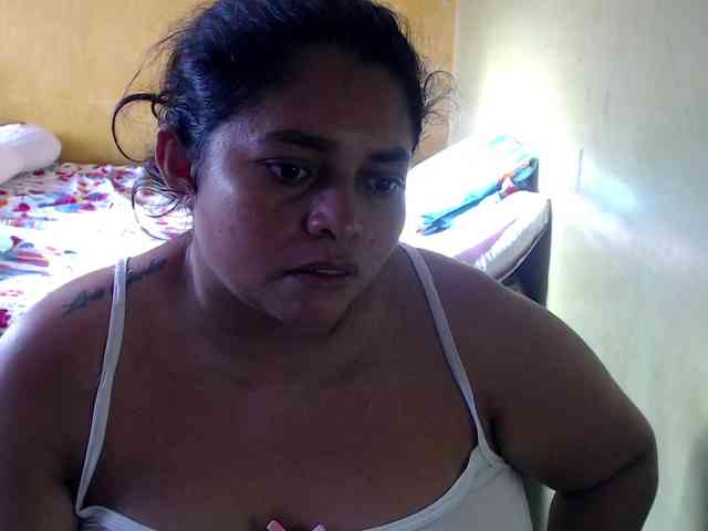 mia-naughty webcam