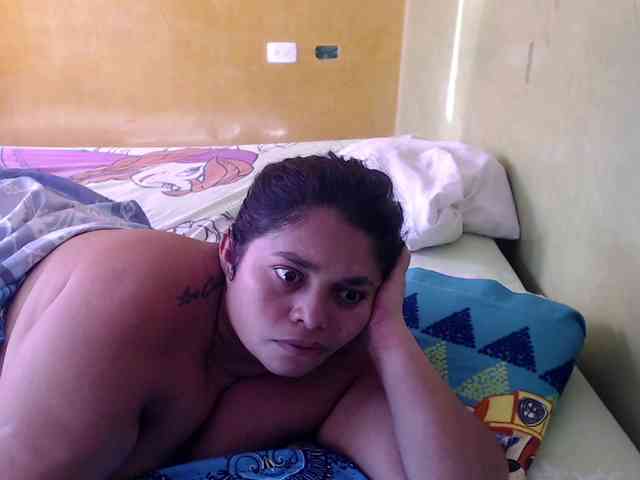 mia-naughty webcam