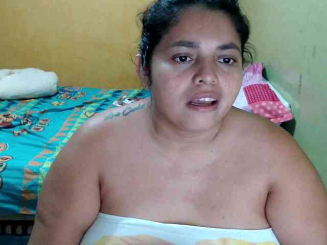 mia-naughty webcam