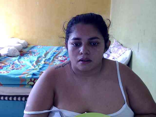 mia-naughty webcam