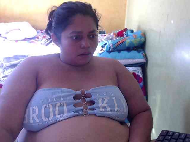mia-naughty webcam