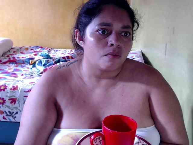 mia-naughty webcam
