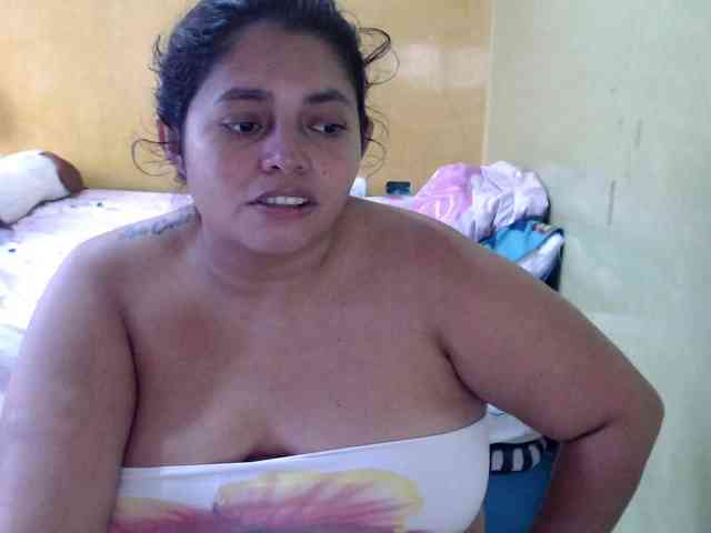 mia-naughty webcam