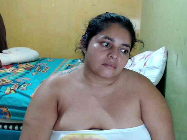 mia-naughty webcam