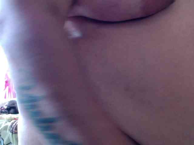 mia-naughty webcam