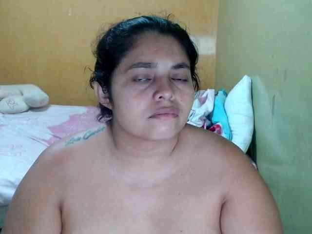 mia-naughty webcam