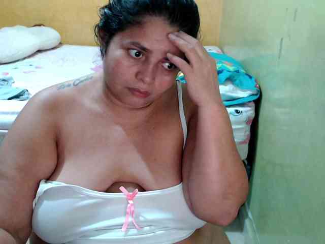mia-naughty webcam