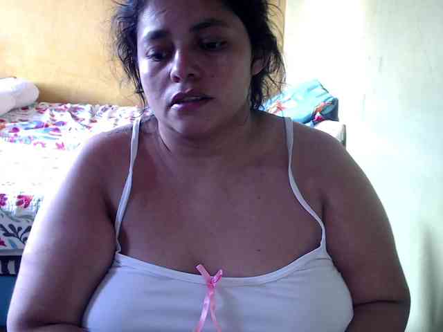 mia-naughty webcam
