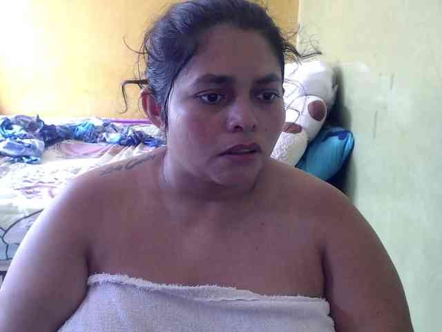 mia-naughty webcam