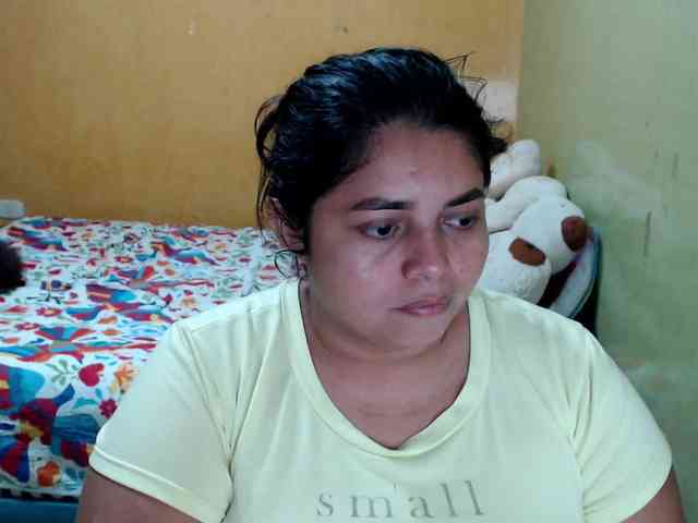 mia-naughty webcam