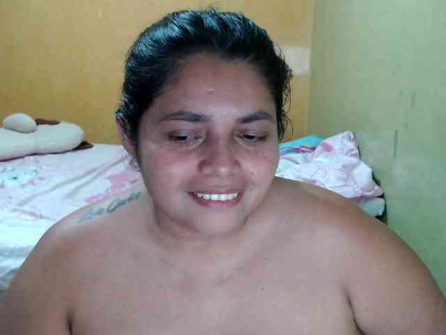 mia-naughty webcam