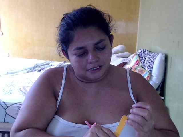 mia-naughty webcam