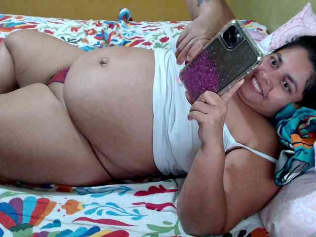 mia-naughty webcam