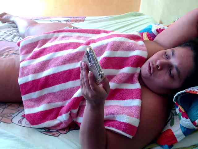 mia-naughty webcam