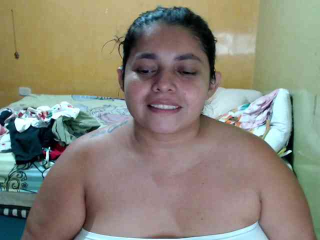 mia-naughty webcam