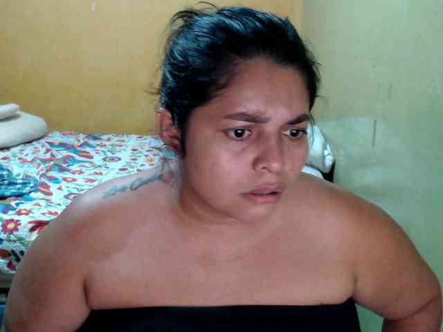mia-naughty webcam