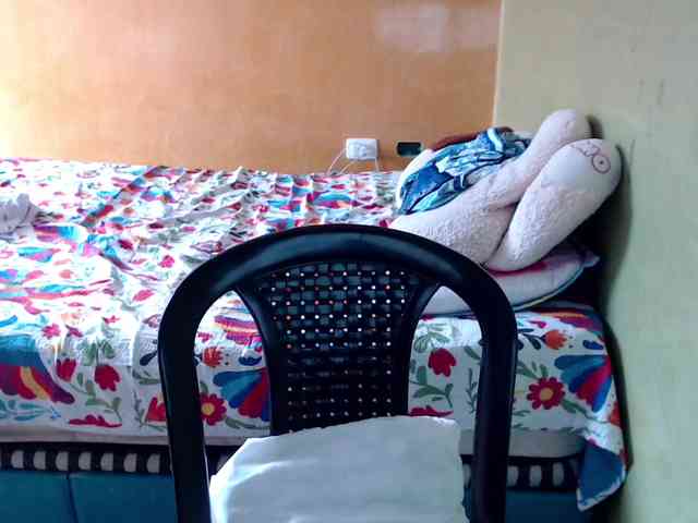 mia-naughty webcam